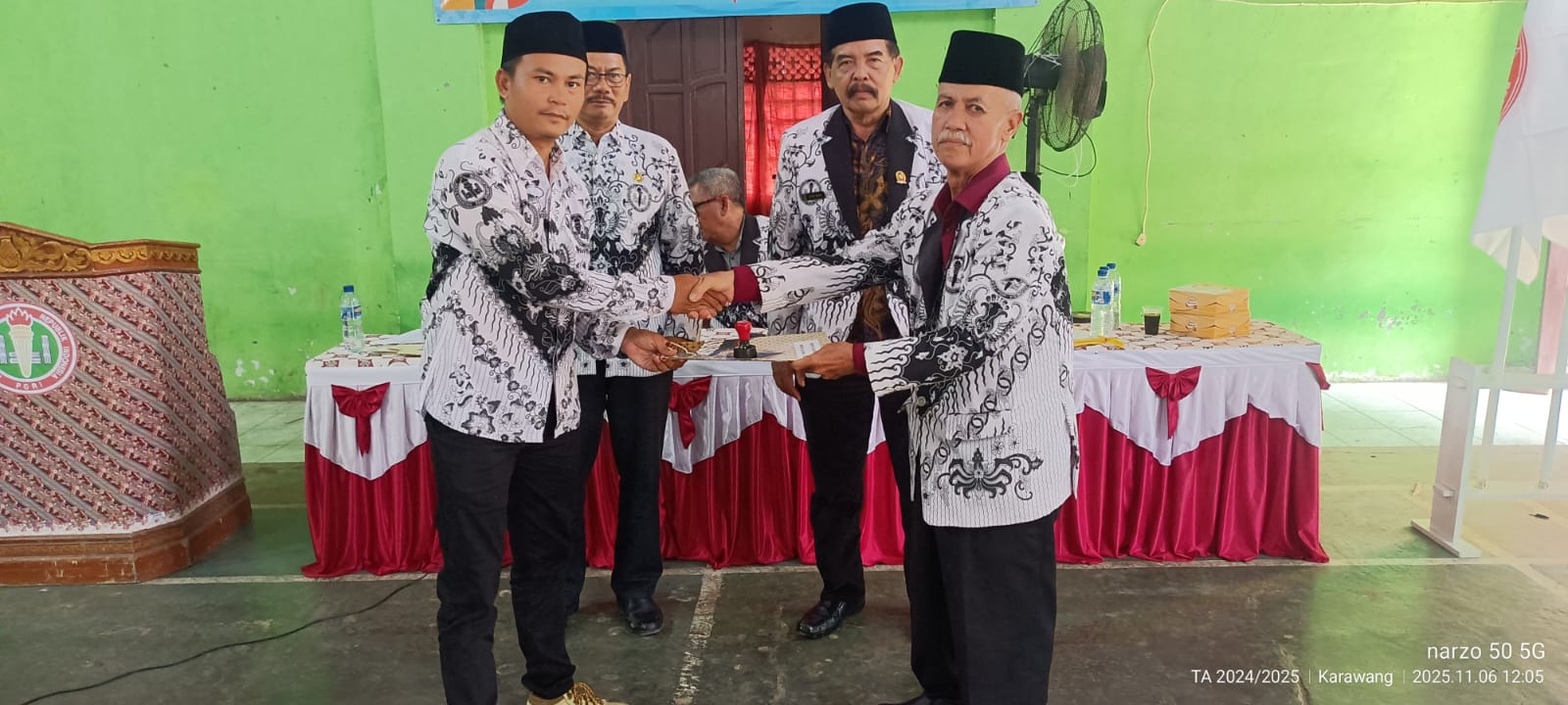 Caption : Andrean Mega Sukma Resmi Terpilih Sebagai Ketua PGRI Cabang Cibuaya Periode 2025 - 2030
