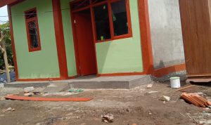Caption : Rumah Yanto Dusun Jati Tengah Desa Srikamulyan, Kecamatan Tirtajaya Penerima Bantuan Program Rutilahu Dinas RPKP Kabupaten Karawang