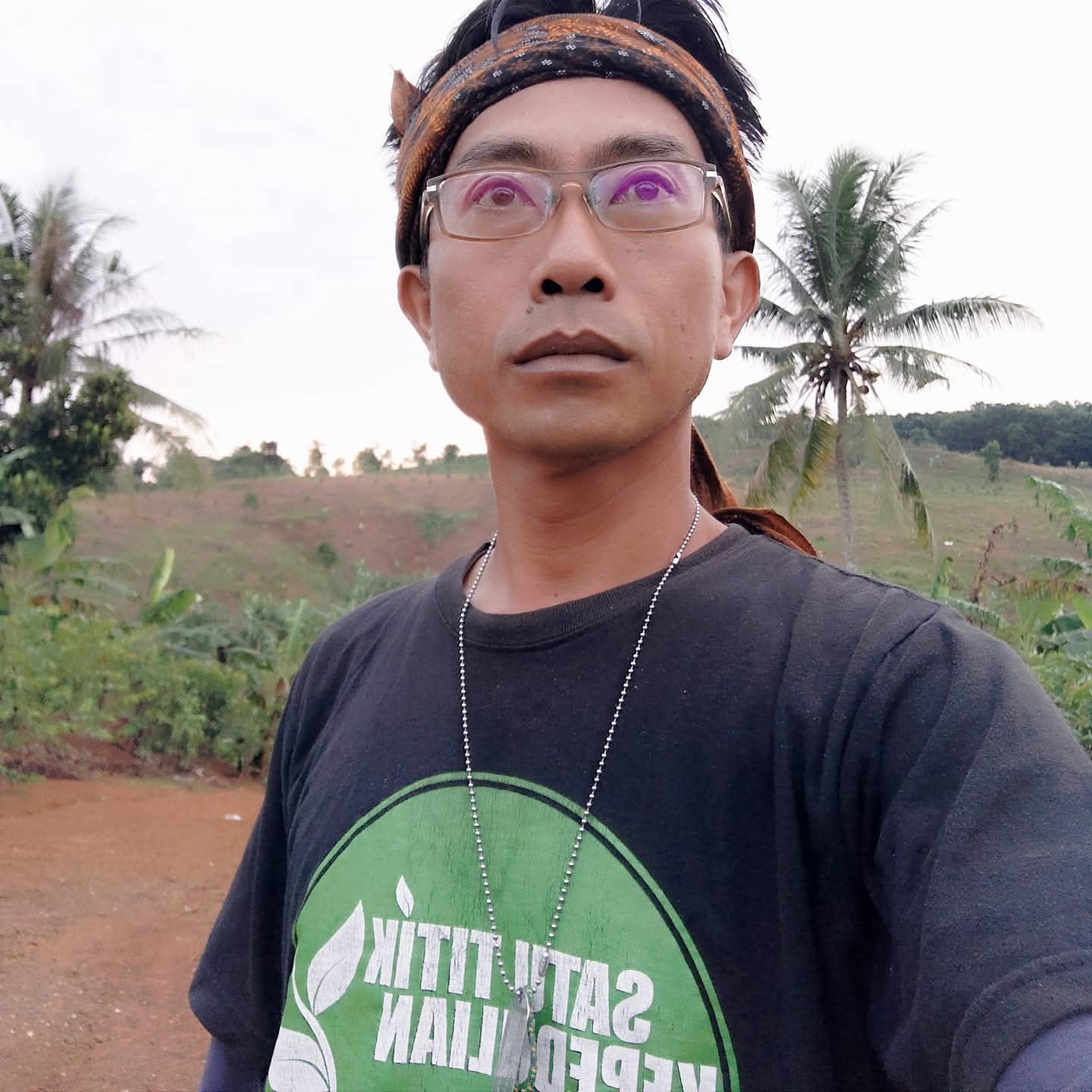 Caption : Taufik Ocel Pemerhati Lingkungan