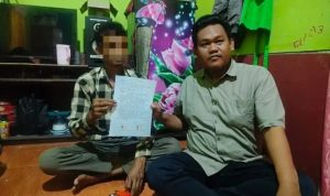 Caption : Keluarga Korban dan Perwakilan Karangtaruna Caption : Keluarga Korban dan Perwakilan Karangtaruna