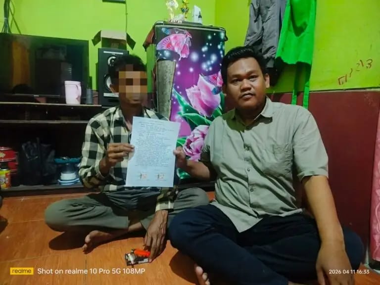 Caption : Keluarga Korban dan Perwakilan Karangtaruna Caption : Keluarga Korban dan Perwakilan Karangtaruna