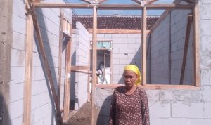 Caption : Penerima Manfaat Rumah Tidak Layak Huni Dusun Tegalasem Desa Kertasari Caption : Penerima Manfaat Rumah Tidak Layak Huni Dusun Tegalasem Desa Kertasari