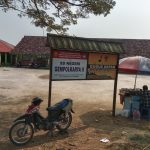 Caption : Foto tampak depan SD Negeri Gempolkarya II, Kecamatan Tirtajaya, Kabupaten Karawang. Menjelang pelaksanaan acara perpisahan siswa kelas VI dan kenaikan kelas tahun ajaran 2025/2026, para orang tua siswa menunjukkan antusiasme tinggi dengan memberikan dukungan penuh terhadap seluruh rangkaian persiapan kegiatan yang dijadwalkan berlangsung pada 28 Juni 2026. (Foto: Patriotjabar.com) Caption : Foto tampak depan SD Negeri Gempolkarya II, Kecamatan Tirtajaya, Kabupaten Karawang. Menjelang pelaksanaan acara perpisahan siswa kelas VI dan kenaikan kelas tahun ajaran 2025/2026, para orang tua siswa menunjukkan antusiasme tinggi dengan memberikan dukungan penuh terhadap seluruh rangkaian persiapan kegiatan yang dijadwalkan berlangsung pada 28 Juni 2026. (Foto: Patriotjabar.com)