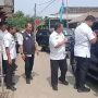 Wakil Bupati Karawang bersama Sekretaris Daerah dan jajaran Organisasi Perangkat Daerah (OPD) tiba di Posyandu ILP Cempaka 2, Desa Sumurlaban, Kecamatan Tirtajaya, untuk melakukan peninjauan langsung terhadap pelaksanaan layanan kesehatan terintegrasi berbasis siklus hidup, Rabu (24/06/2026).