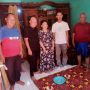 Caption : Tim Kesehatan Jiwa (Keswa) UPTD Puskesmas Mekarwangi saat melaksanakan kegiatan home visit ke rumah keluarga pasien di Kecamatan Lebakwangi, Kabupaten Kuningan. Kunjungan ini bertujuan memantau kondisi pasien, memberikan edukasi kepada keluarga, serta memperkuat pendampingan dalam proses pemulihan sebagai bagian dari pelayanan kesehatan jiwa yang komprehensif dan berkelanjutan.