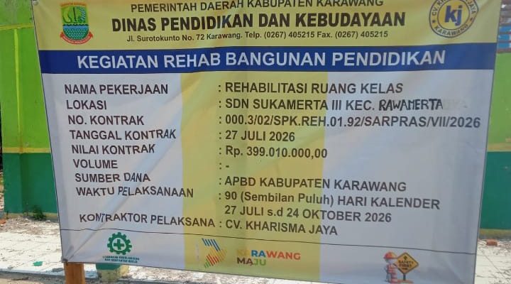 Caption : Papan informasi proyek rehabilitasi ruang kelas SDN Sukamerta III, Kecamatan Rawamerta, Kabupaten Karawang. Proyek bersumber dari APBD Kabupaten Karawang Tahun Anggaran 2026 dengan nilai kontrak Rp399,01 juta dan dilaksanakan oleh CV Kharisma Jaya. (Foto: Patriotjabar.com) Caption : Papan informasi proyek rehabilitasi ruang kelas SDN Sukamerta III, Kecamatan Rawamerta, Kabupaten Karawang. Proyek bersumber dari APBD Kabupaten Karawang Tahun Anggaran 2026 dengan nilai kontrak Rp399,01 juta dan dilaksanakan oleh CV Kharisma Jaya. (Foto: Patriotjabar.com)