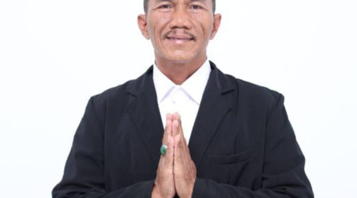 Caption : H. Darsan Sasmita atau yang akrab disapa H. Totong, bakal calon Kepala Desa Kemiri, Kecamatan Jayakerta, Kabupaten Karawang, berkomitmen mengusung perubahan dan peningkatan kesejahteraan masyarakat melalui penguatan ekonomi desa, pelayanan publik, serta pembangunan infrastruktur. Caption : H. Darsan Sasmita atau yang akrab disapa H. Totong, bakal calon Kepala Desa Kemiri, Kecamatan Jayakerta, Kabupaten Karawang, berkomitmen mengusung perubahan dan peningkatan kesejahteraan masyarakat melalui penguatan ekonomi desa, pelayanan publik, serta pembangunan infrastruktur.